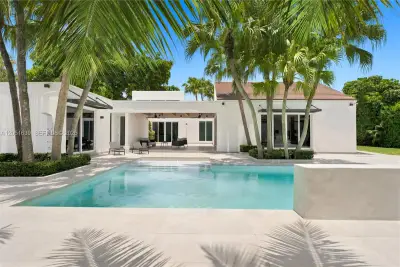 10420 SW 64th St, Miami: photo 1 of 54