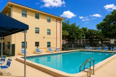 3246 NW 102nd Ter #308-f, Coral Springs: photo 1 of 19
