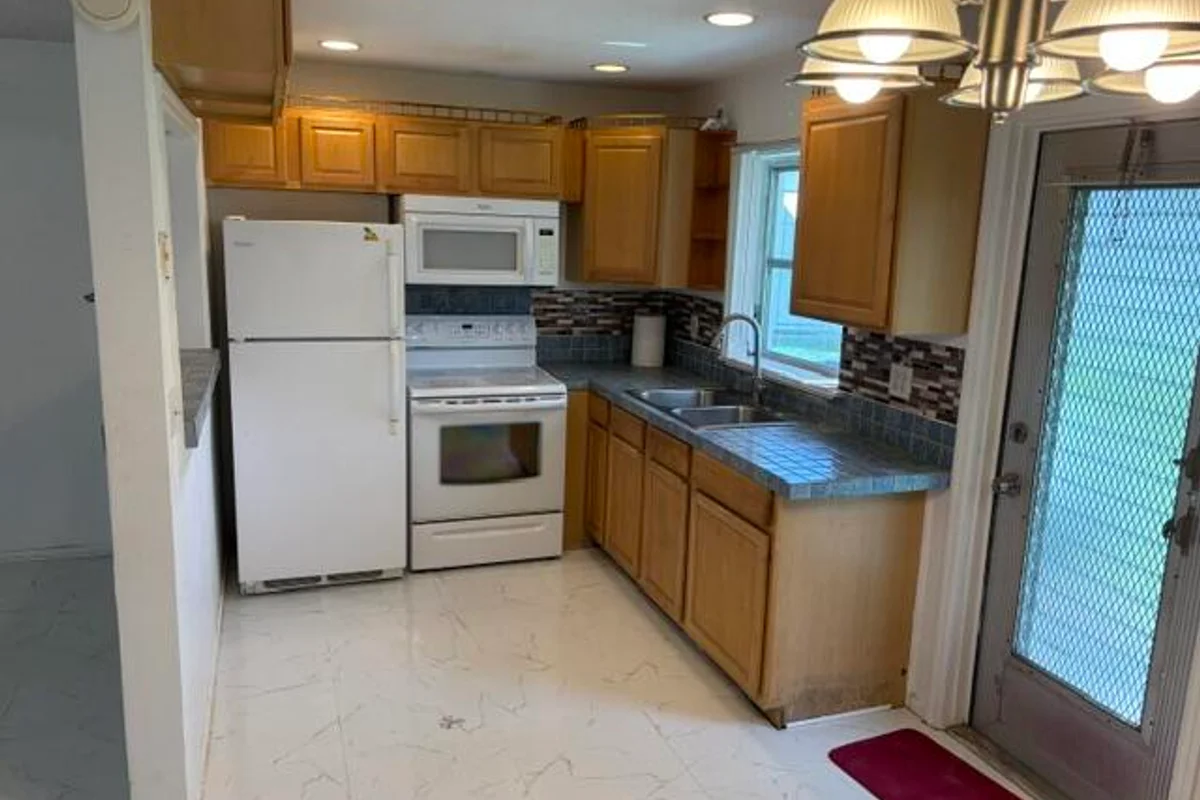 4315 NW 1st Ter, Deerfield Beach: photo 1 of 13