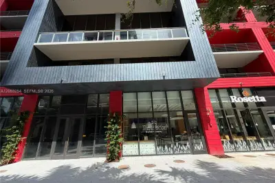 90 NE 32 St #523, Miami: photo 1 of 30