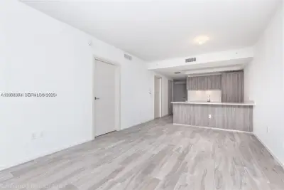 801 S Miami Ave #3006, Miami: photo 1 of 8