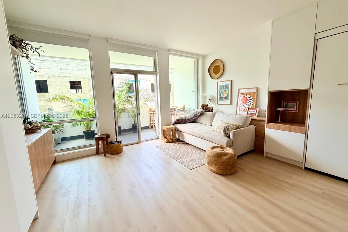700 Biltmore Way #308, Coral Gables: photo 1 of 16