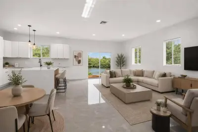 655 NW 24th Ave, Fort Lauderdale: photo 1 of 35