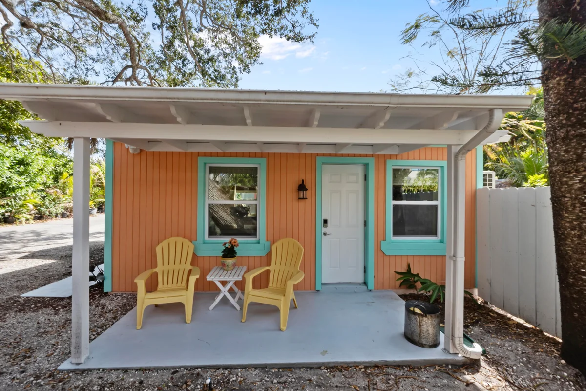 2394 Easy St, Palm Beach Gardens: photo 1 of 17