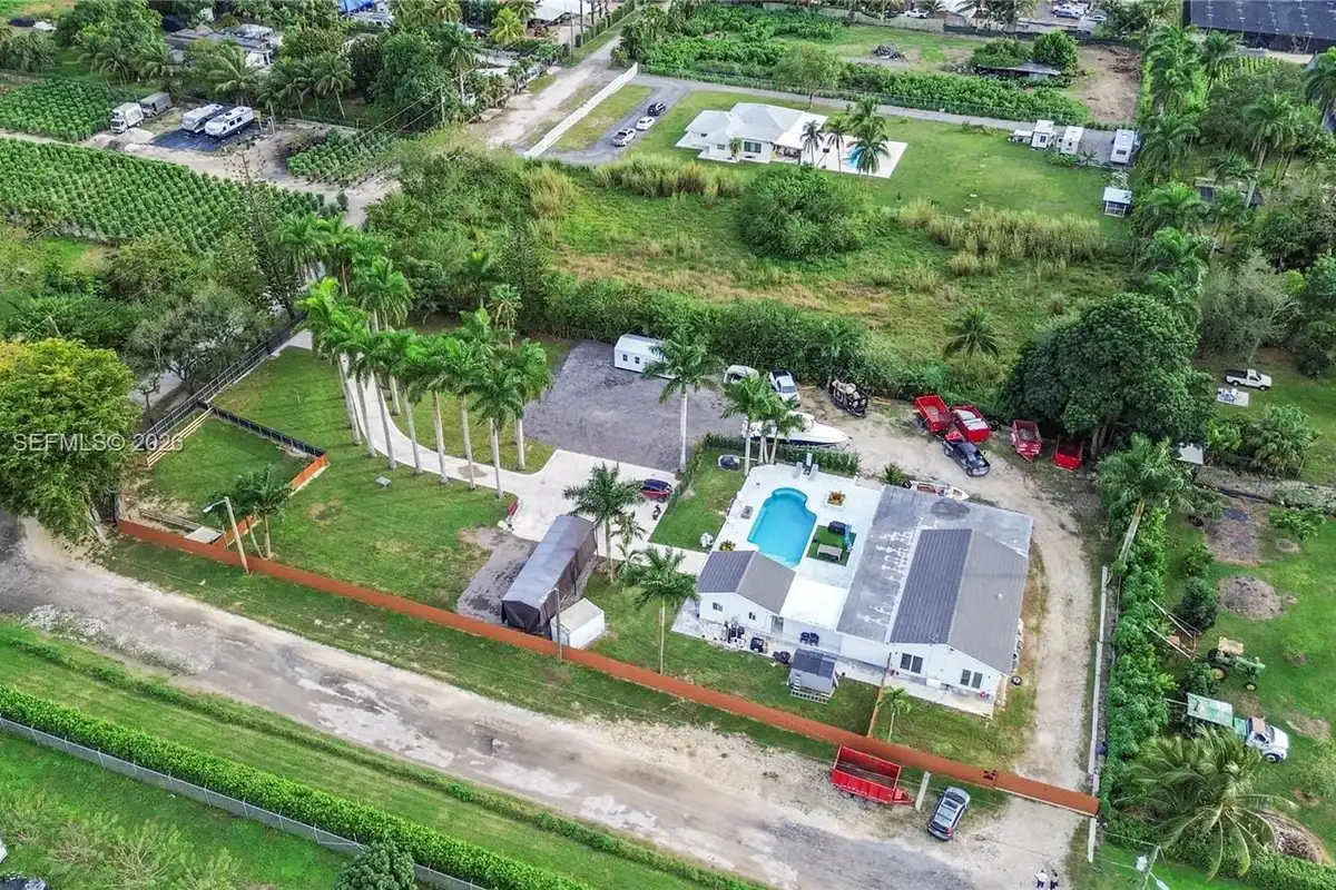 35220 SW 213th Ave, Homestead: photo 1 of 82