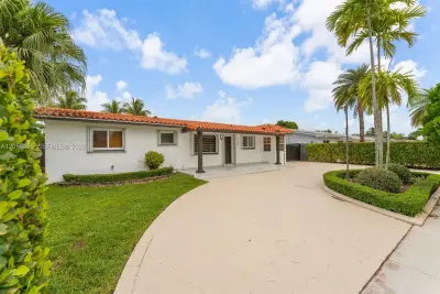 2900 SW 98th Ave, Miami: photo 1 of 40
