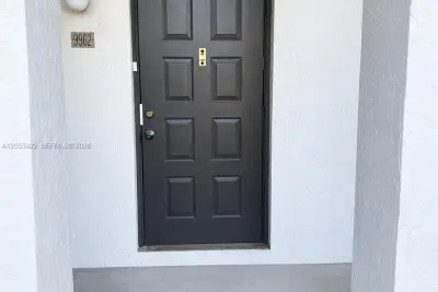9962 Nob Hill Ct, Sunrise: photo 1 of 19