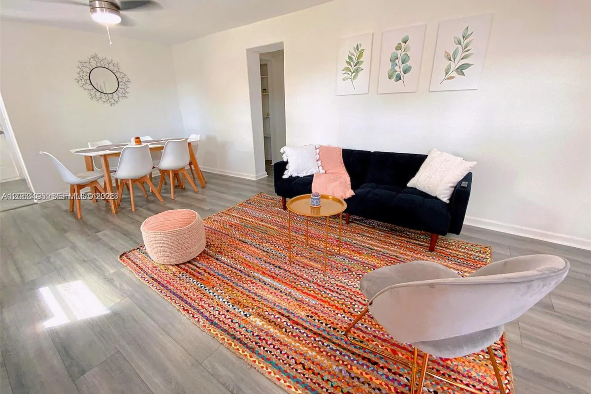 344 NW 7th Ave, Delray Beach: photo 1 of 14