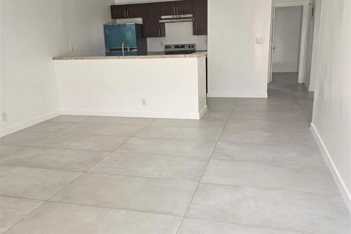 5219 NW 18th Ct, Lauderhill: photo 1 of 5