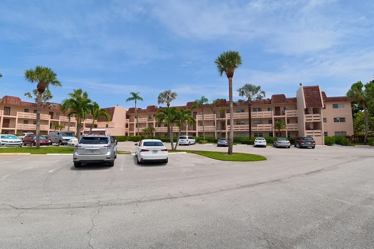 14790 Bonaire Blvd #210, Delray Beach: photo 1 of 18