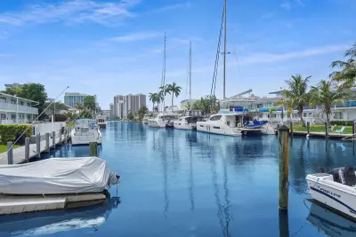 3220 Bayview Dr #202, Fort Lauderdale: photo 1 of 21