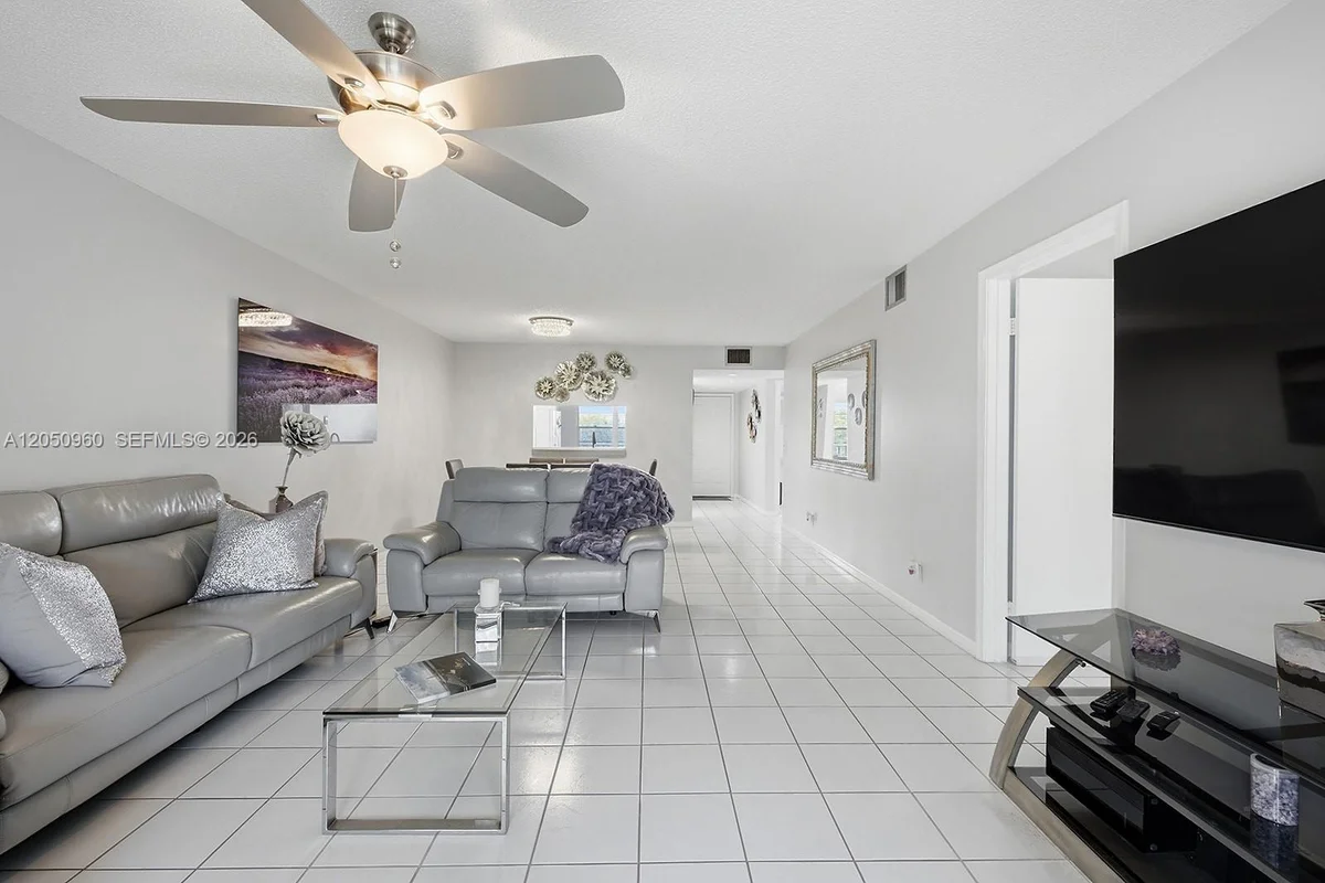 1300 SW 125th Ave #406K, Pembroke Pines: photo 1 of 38
