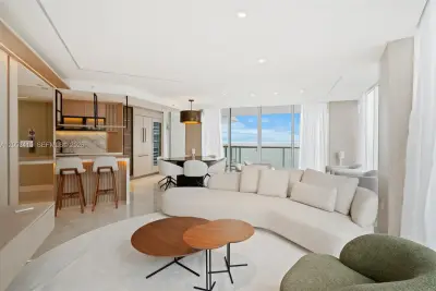 18671 Collins Ave #2103, Sunny Isles Beach: photo 1 of 23