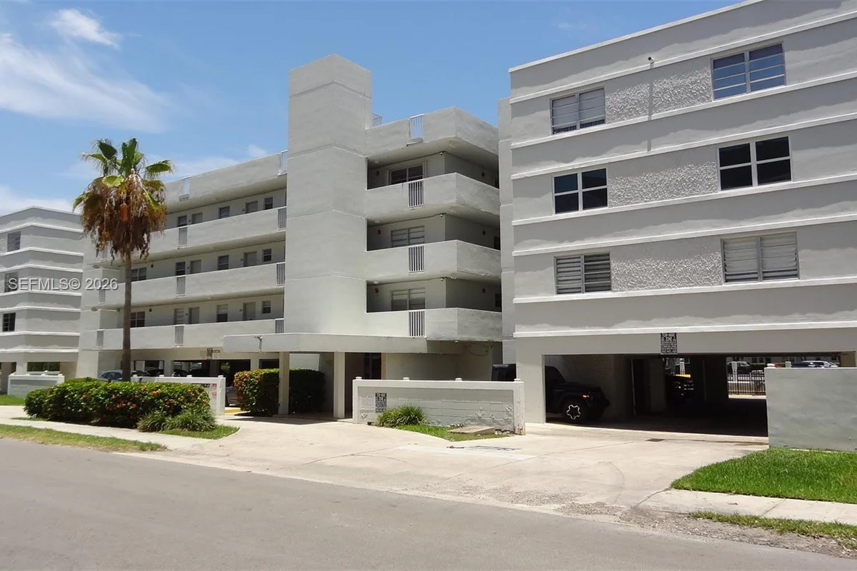 3527 NE 168th St #407, North Miami Beach: photo 1 of 13