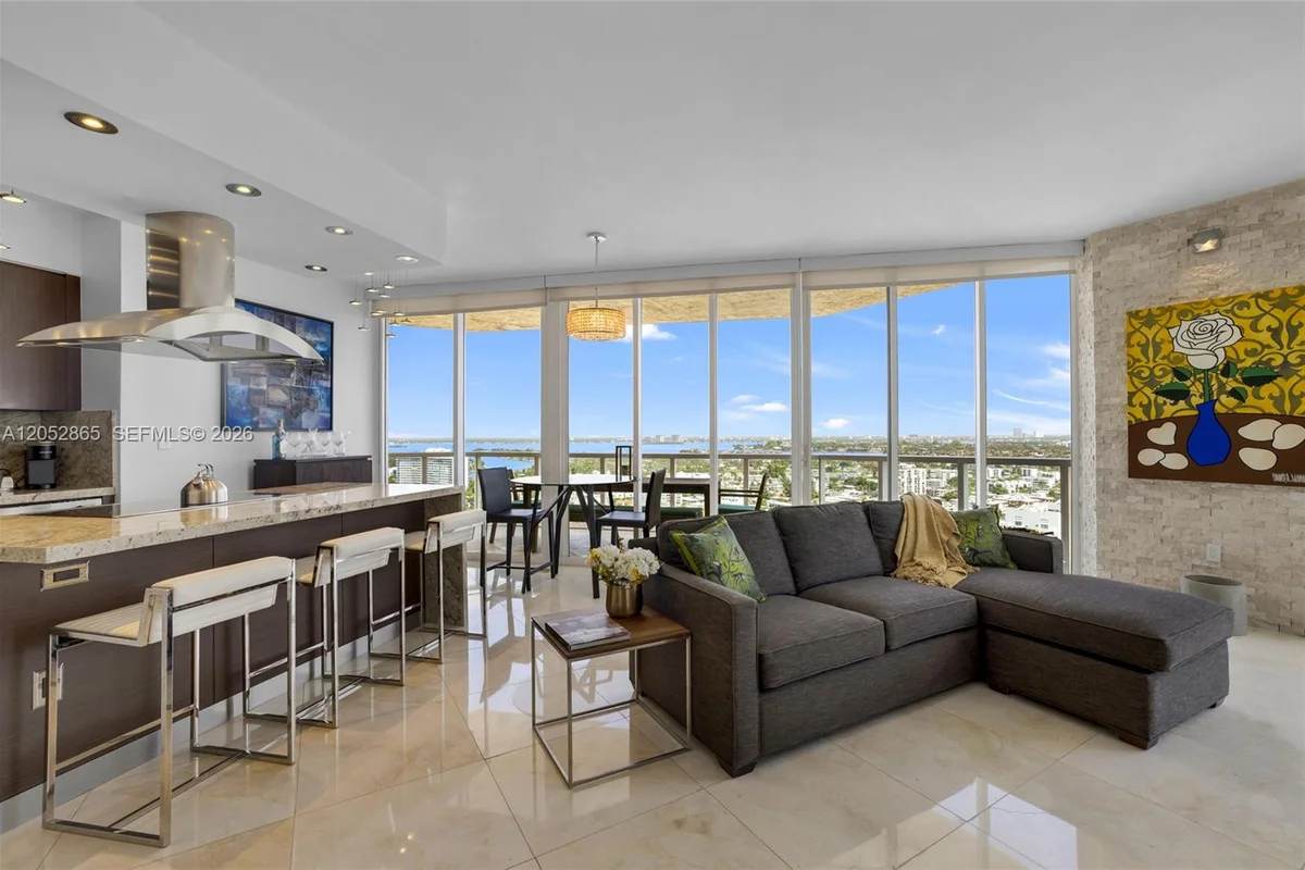7330 Ocean Ter #2604, Miami Beach: photo 1 of 37