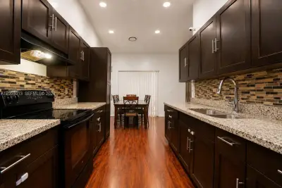940 NE 212th Ter #01, Miami: photo 1 of 23