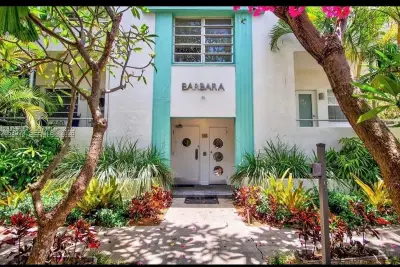 1211 Pennsylvania Ave #E2, Miami Beach: photo 1 of 7