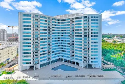 7135 Collins Ave #435, Miami Beach: photo 1 of 60