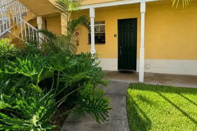 6323 La Costa Dr #B, Boca Raton: photo 1 of 17
