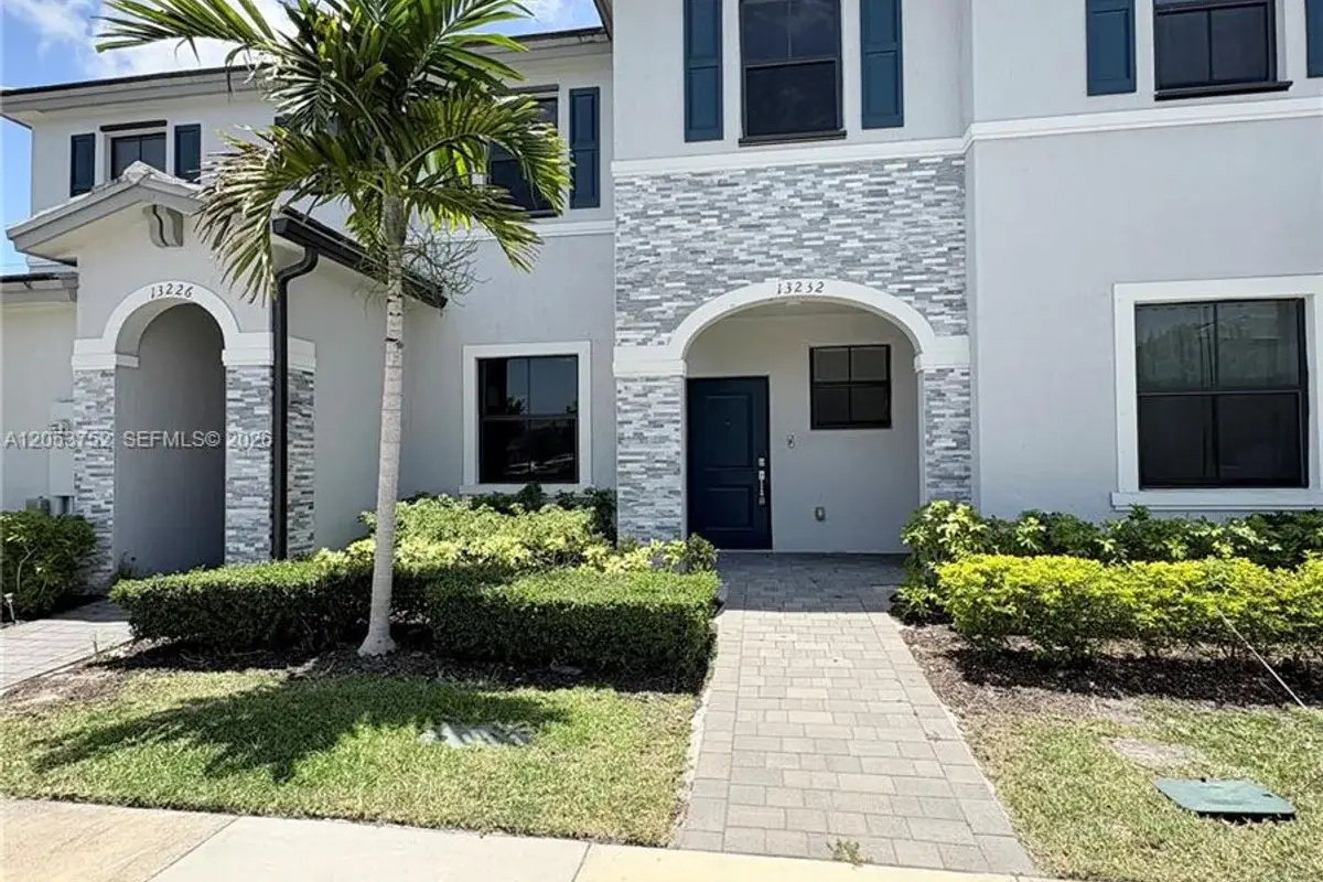 13232 SW 287 Ter, Homestead: photo 1 of 17