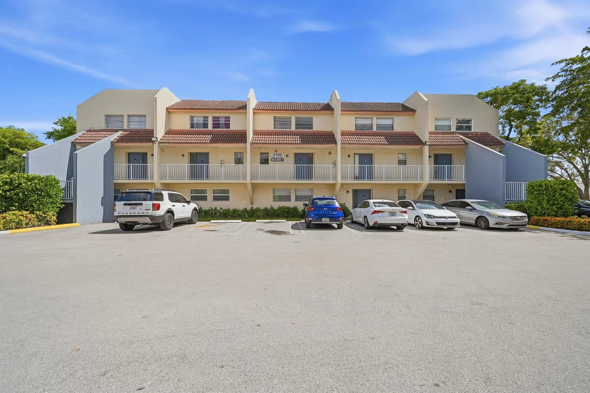 3760 NW 115th Ave #7-4, Coral Springs: photo 1 of 33