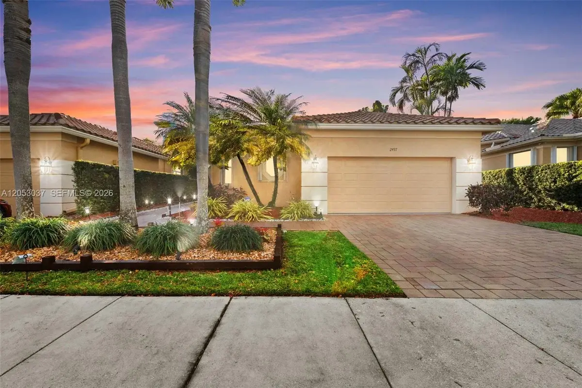 2497 Bay Isle Dr, Weston: photo 1 of 41