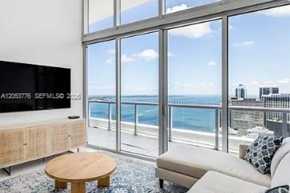 495 Brickell Ave #4105, Miami: photo 1 of 24