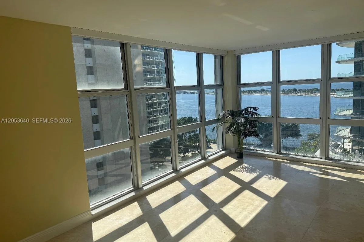 145 SE 25th Rd #1003, Miami: photo 1 of 28