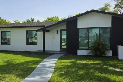 11550 SW 119th Place Rd, Miami: photo 1 of 29