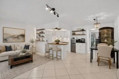 290 Oakridge Q, Deerfield Beach: photo 1 of 21