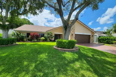 7401 Corkwood Ter, Tamarac: photo 1 of 19