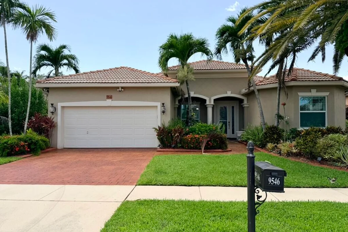 9546 Lantern Bay Cir, West Palm Beach: photo 1 of 31
