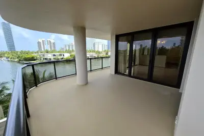19667 Turnberry Way #4J, Aventura: photo 1 of 54