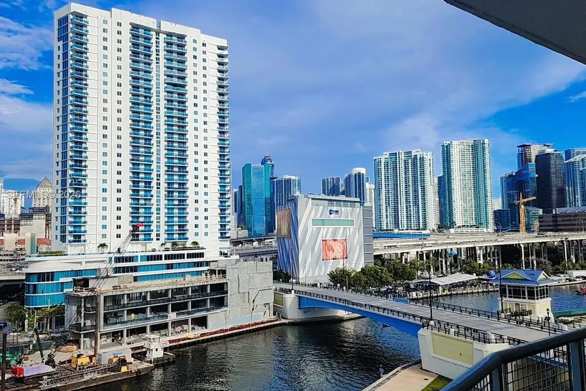 10 S River Dr #802, Miami: photo 1 of 21