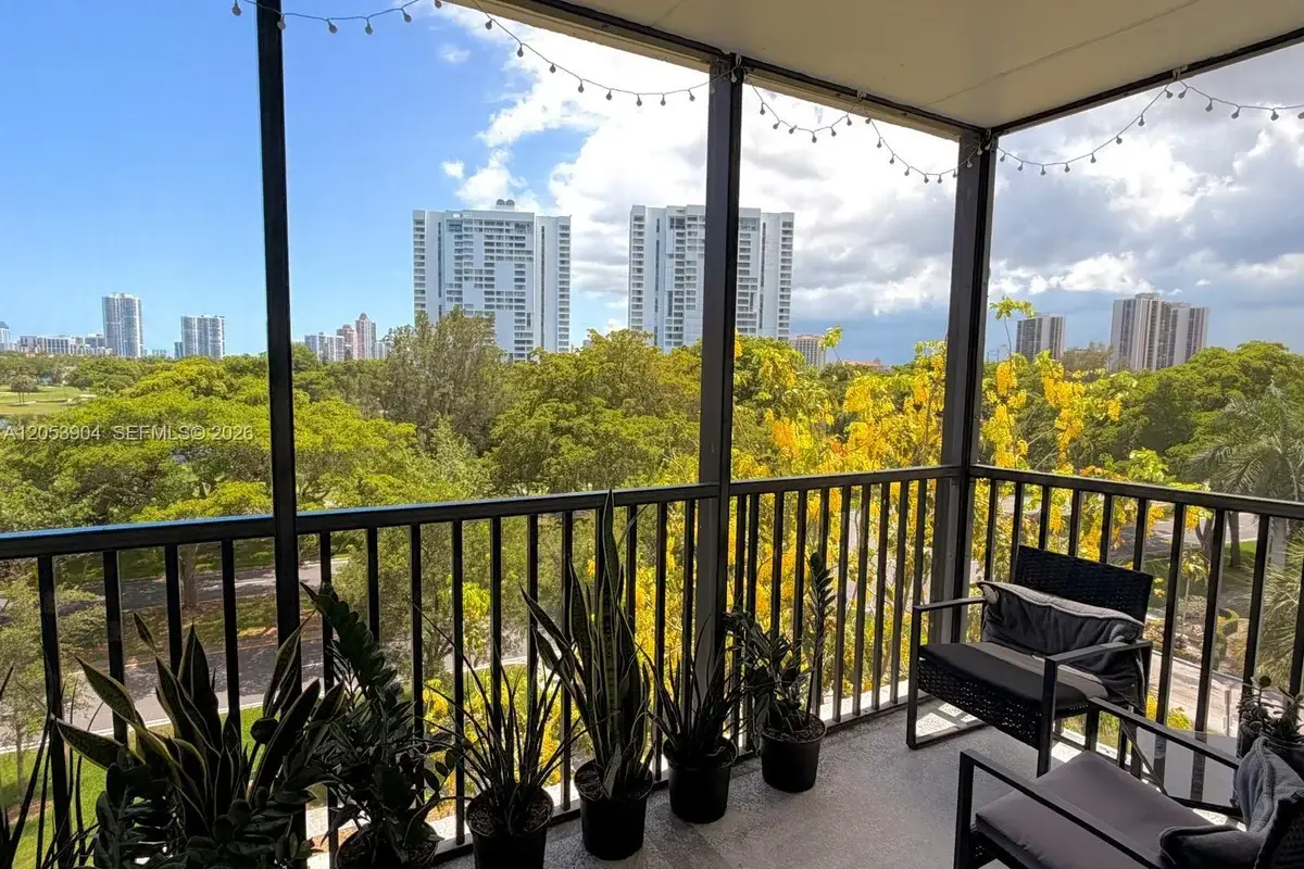 3475 N Country Club Dr #603, Aventura: photo 1 of 23