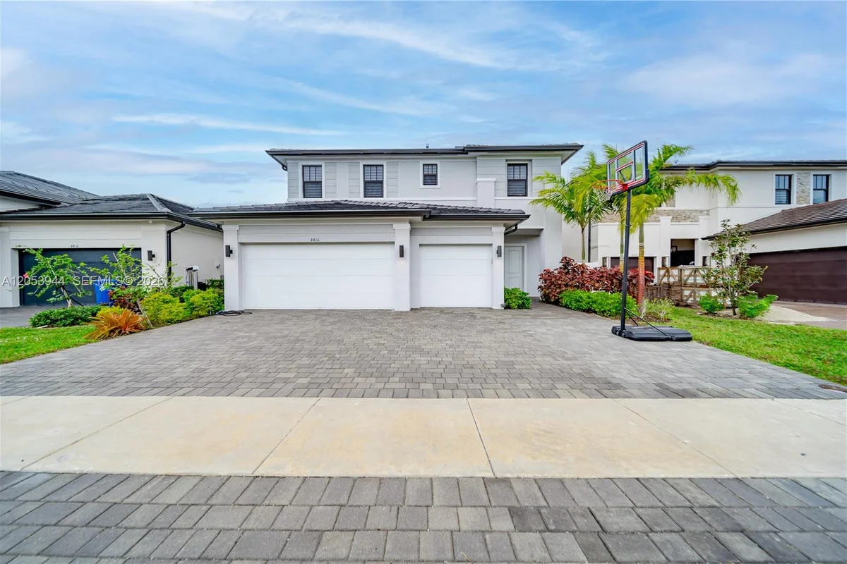 4416 SW 174th Ave, Miramar: photo 1 of 64