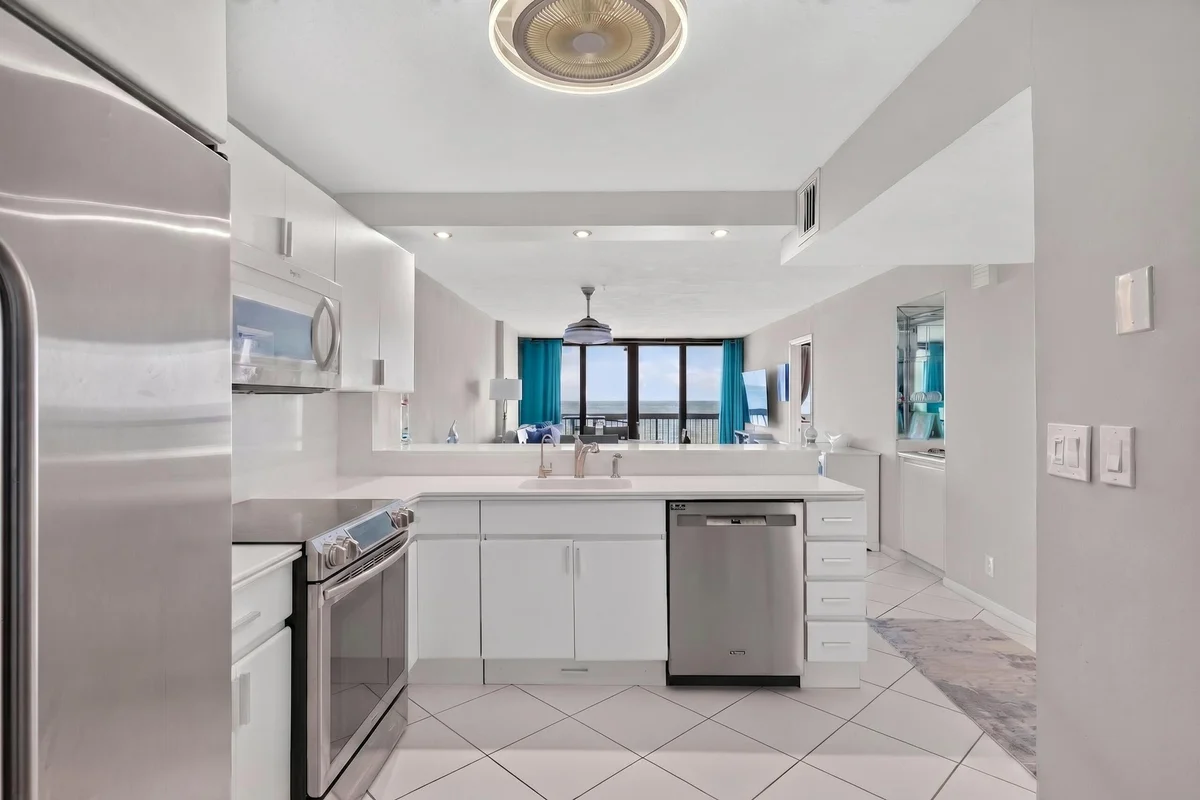 510 N Ocean Blvd #410, Pompano Beach: photo 1 of 29