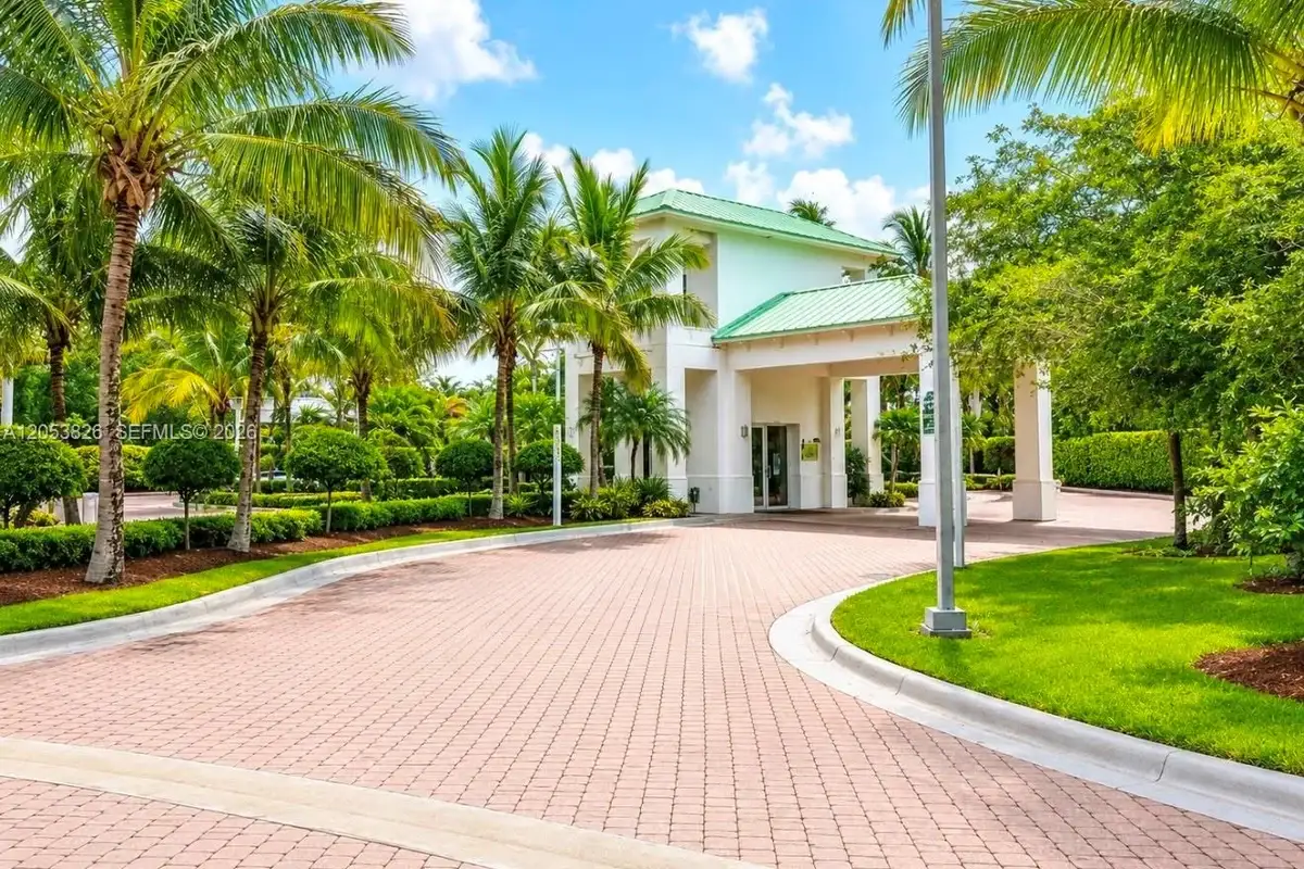 5300 NW 87th Ave #915, Doral: photo 1 of 20