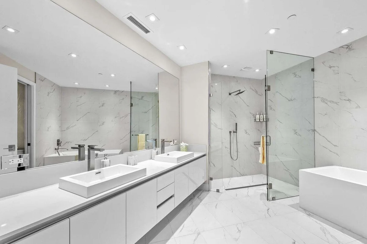 3100 N Ocean Dr #H 1504, Riviera Beach: photo 1 of 47