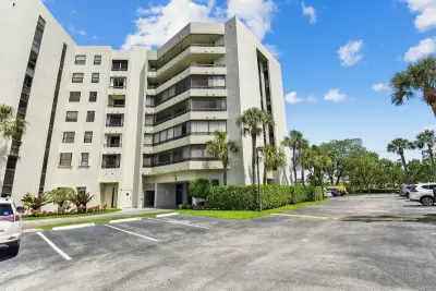 6463 La Costa Dr #201, Boca Raton: photo 1 of 30
