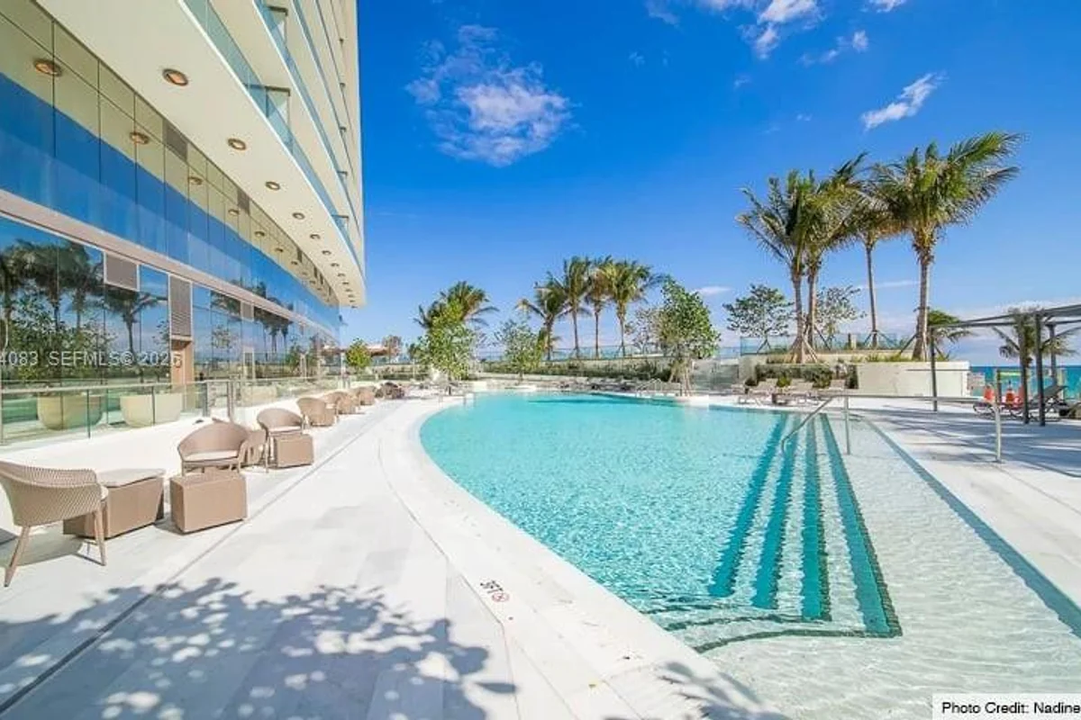 18975 Collins Ave #3104, Sunny Isles Beach: photo 1 of 3
