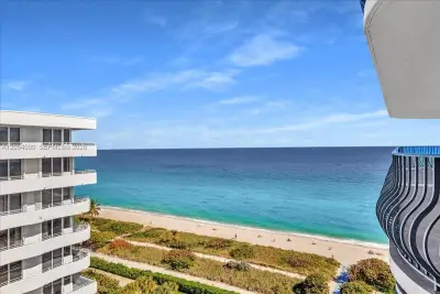 8877 Collins Ave #PH-2, Surfside: photo 1 of 52