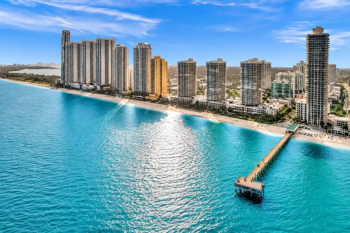16425 Collins Ave #818, Sunny Isles Beach: photo 1 of 30