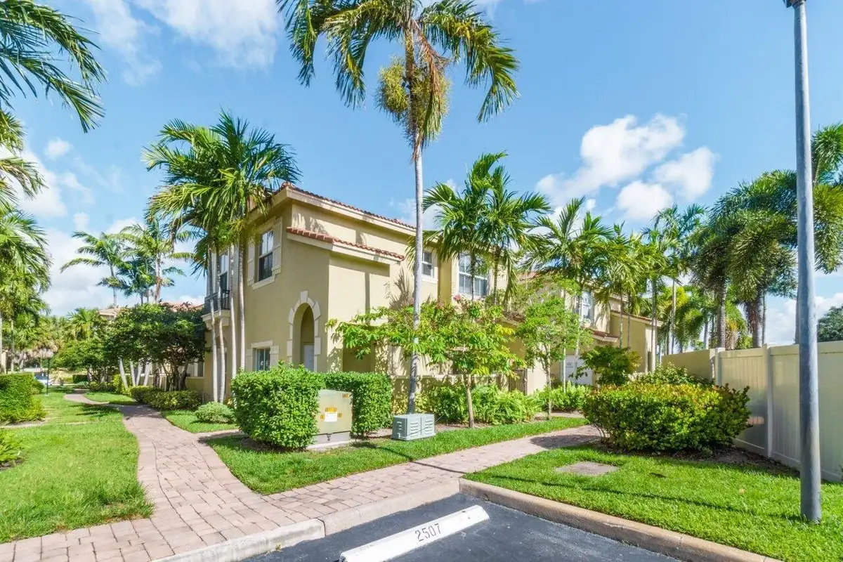 406 Lake Monterey Cir, Boynton Beach: photo 1 of 28