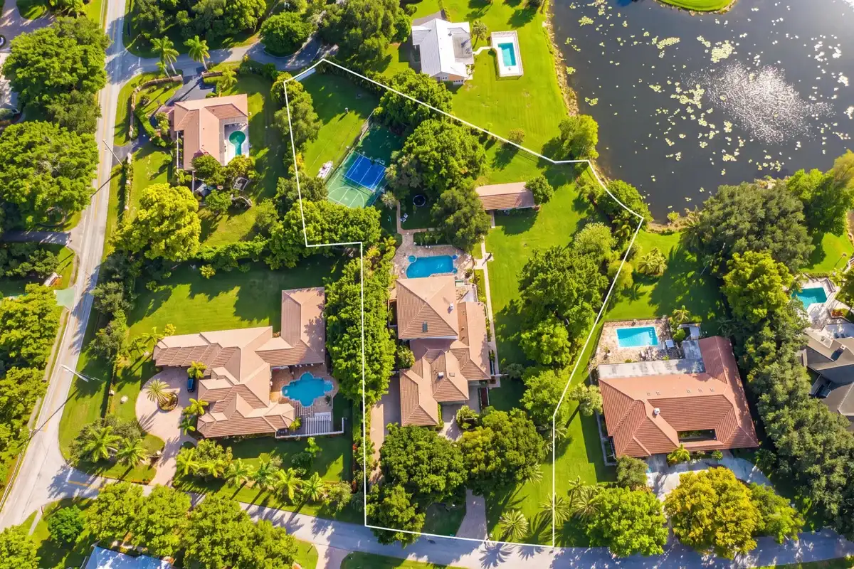 4351 NW 101st Dr, Coral Springs: photo 1 of 100