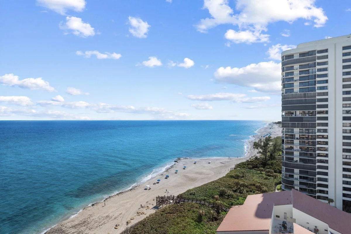 4200 N Ocean Dr #1-1603, Riviera Beach: photo 1 of 19
