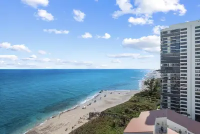 4200 N Ocean Dr #1-1603, Riviera Beach: photo 1 of 19