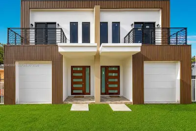 3730 SW 28th St, Miami: photo 1 of 48