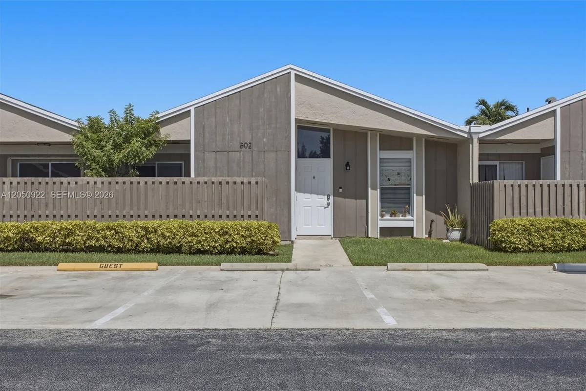 502 Woodgate Cir #B, Sunrise: photo 1 of 46