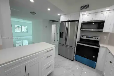 500 Bayview Dr #232, Sunny Isles Beach: photo 1 of 21